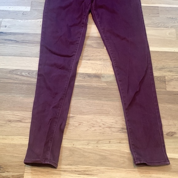 Old Navy Rockstar Mid-Rise Elastic Waist Skinny Jeggings Maroon Women’s 4R - Picture 4 of 15